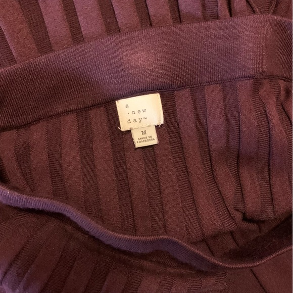 Deep purple, pleated midi skirt, a new day Medium - Picture 3 of 9